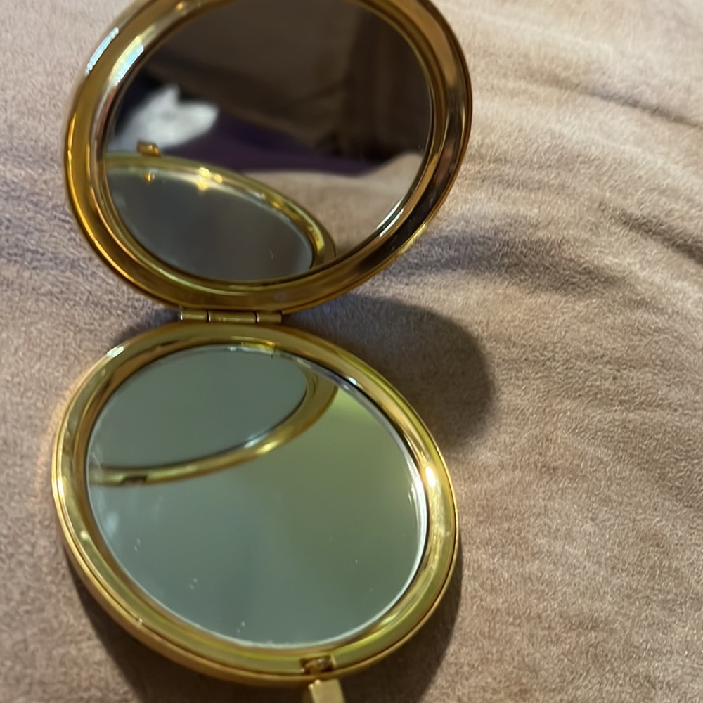 Gold Floral Compact Mirror - Picture 3 of 3